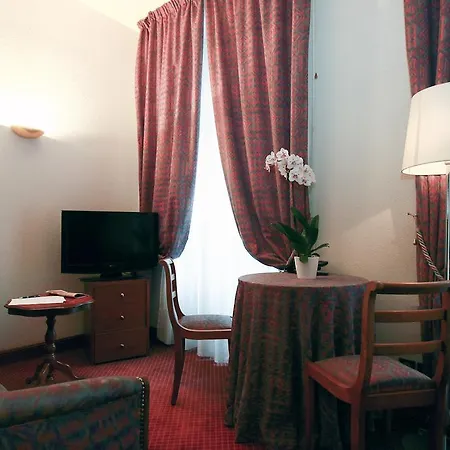 D'etigny Hotel 3*