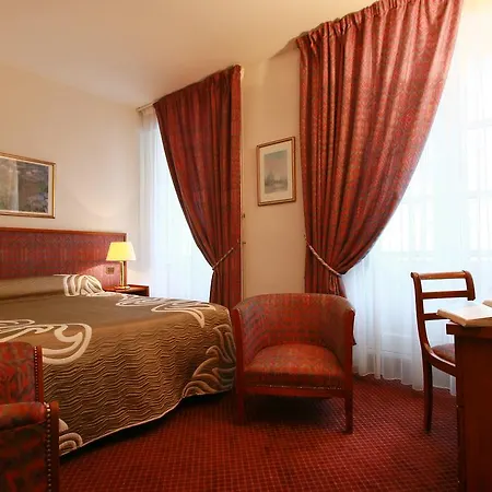 D'etigny 3* Bagnères-de-Luchon