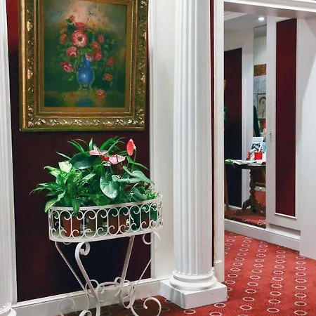 Hotel D'etigny Bagnères-de-Luchon